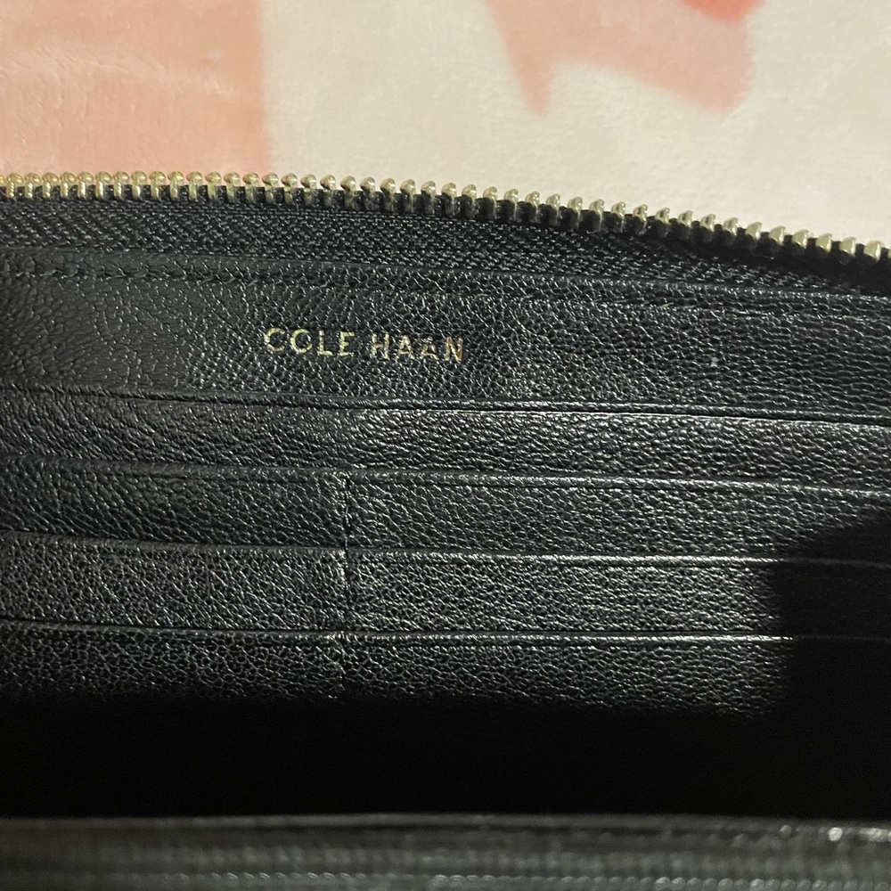 Cole Haan Large continental Zip Around Black Leather Wallet - Picture 13 of 16